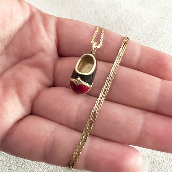 14k solid gold shoe pendant or charm necklace red black enamel - Picture 5 of 16